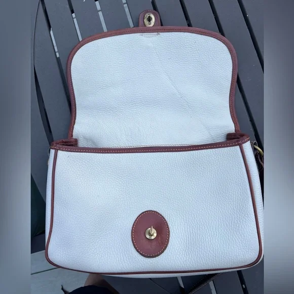 Coach Vintage Sheridan Glenwood Cream Brown Genuine Leather Crossbody Bag - Picture 13 of 15